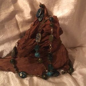 Necklace and earring set